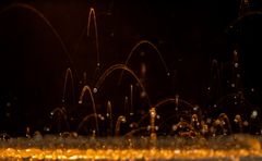 Dancing Waterdrops II