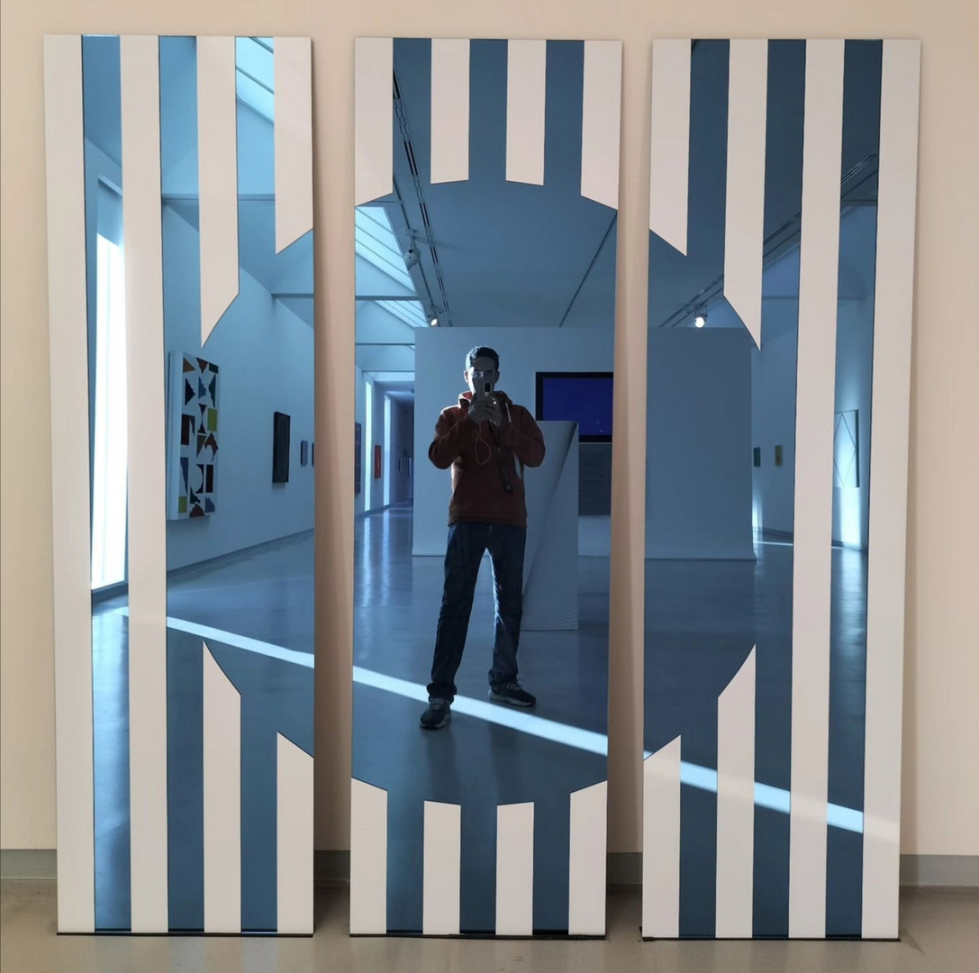 Daniel Buren miroir, Musée Würth, Alsace, France 