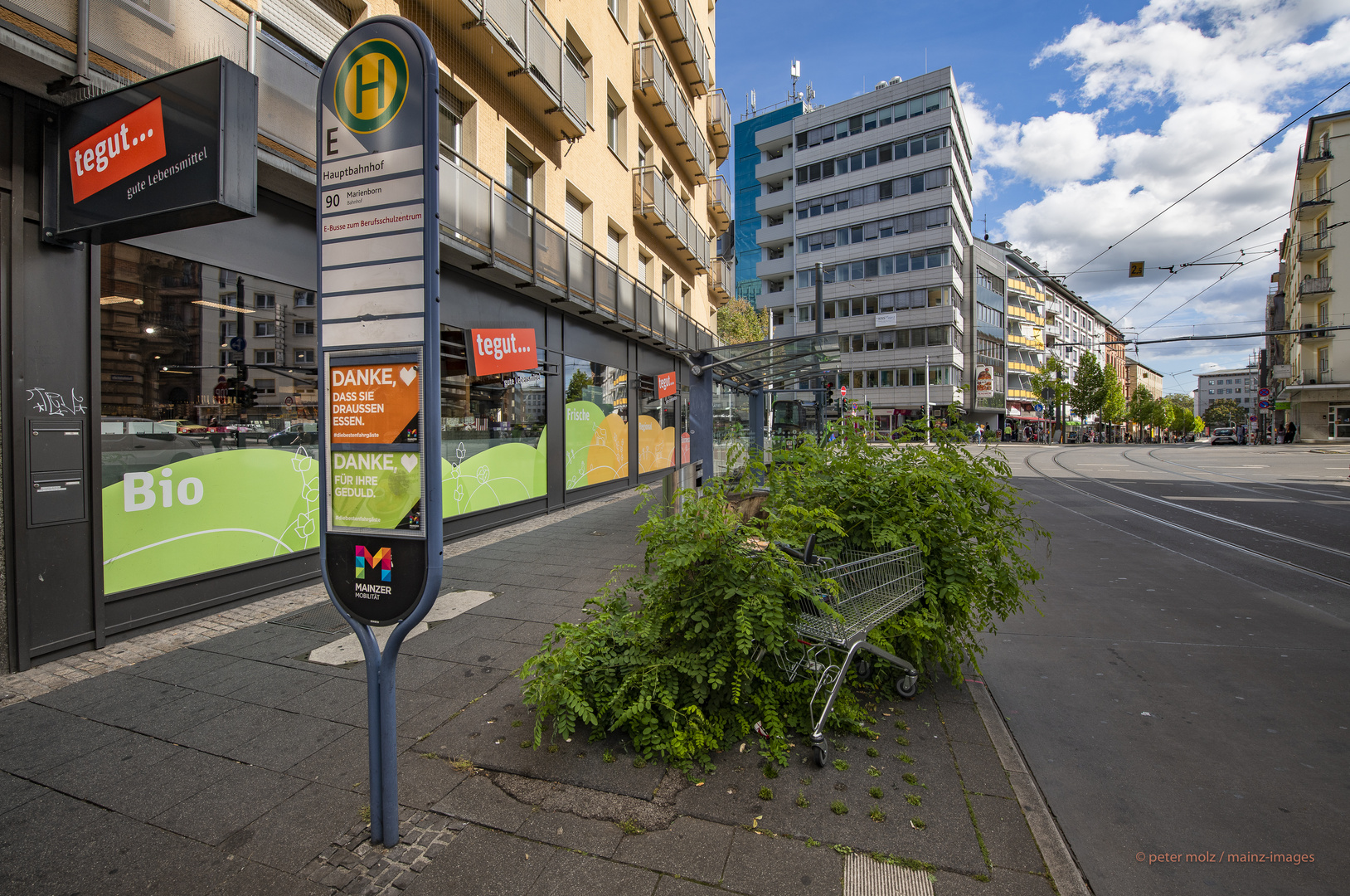 Danke, dass sie draussen essen | Bahnhofstrasse in Mainz (2)