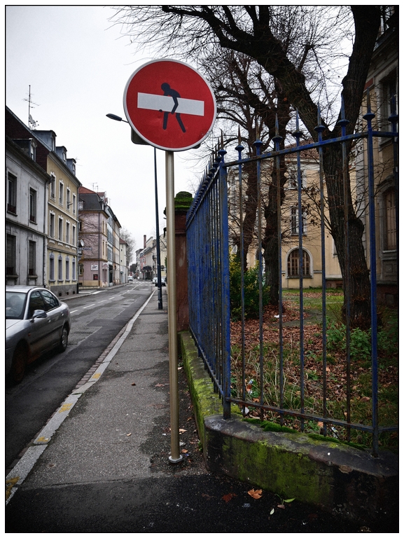 Dans ces cas, je laisse passer