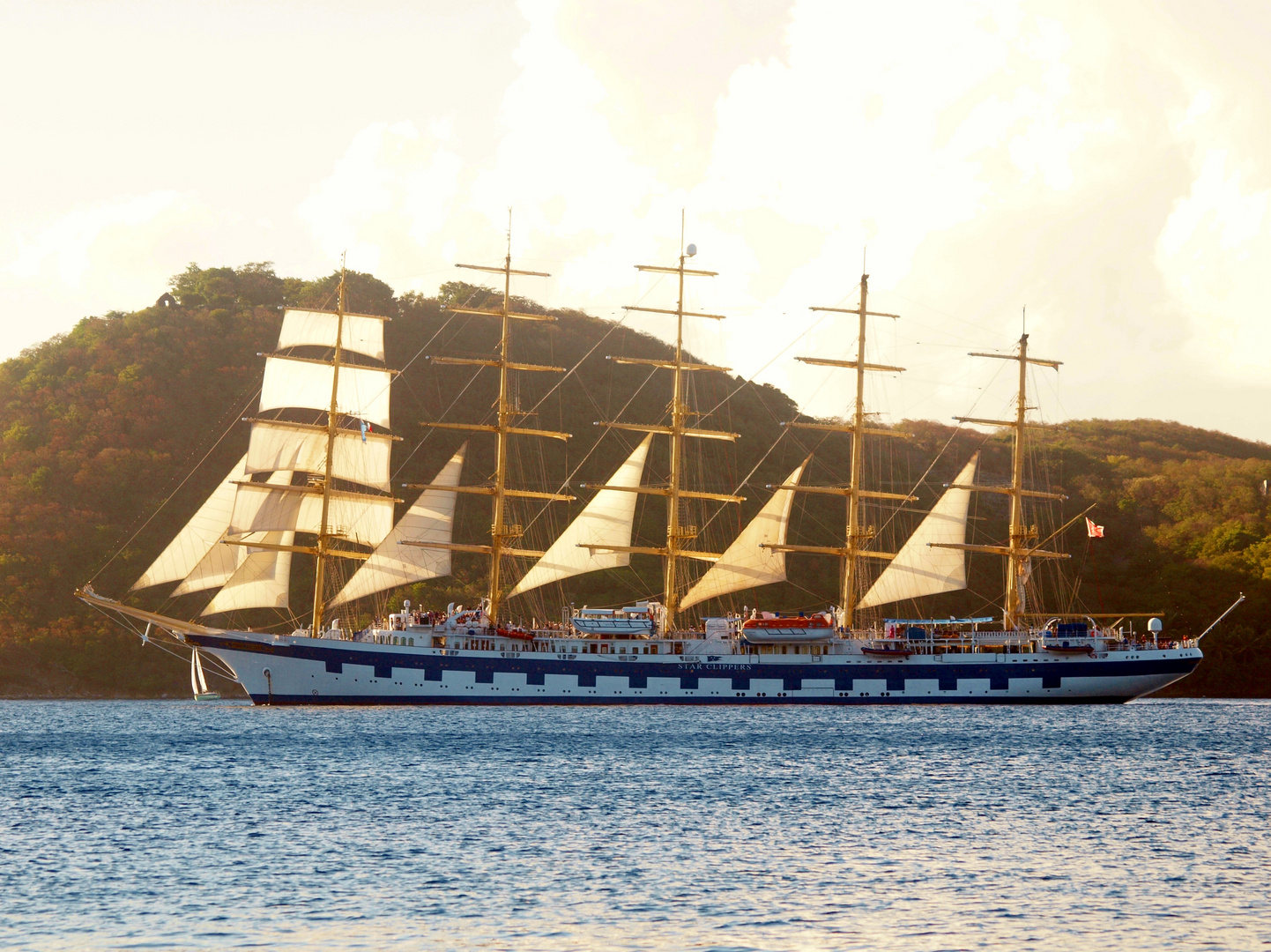 Dans la baie de Terre Haut iles Saintes (Gwada) le Royal Clipper