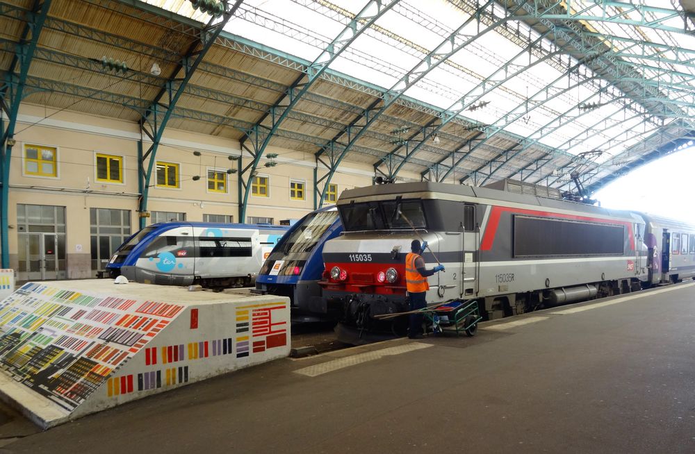 Dans la Gare Le Havre Foto & Bild gleise, eisenbahn, verkehr