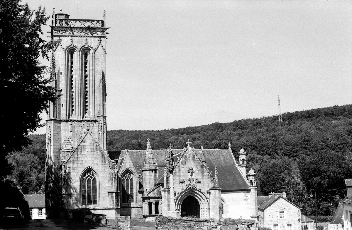 Dans l'Argoat - Chapelle de Saint-Herbot 