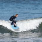 Dans le bleu ... la surfeuse