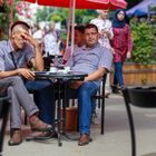 Dans le Café de la rue en face de la Grande Poste d'Alger