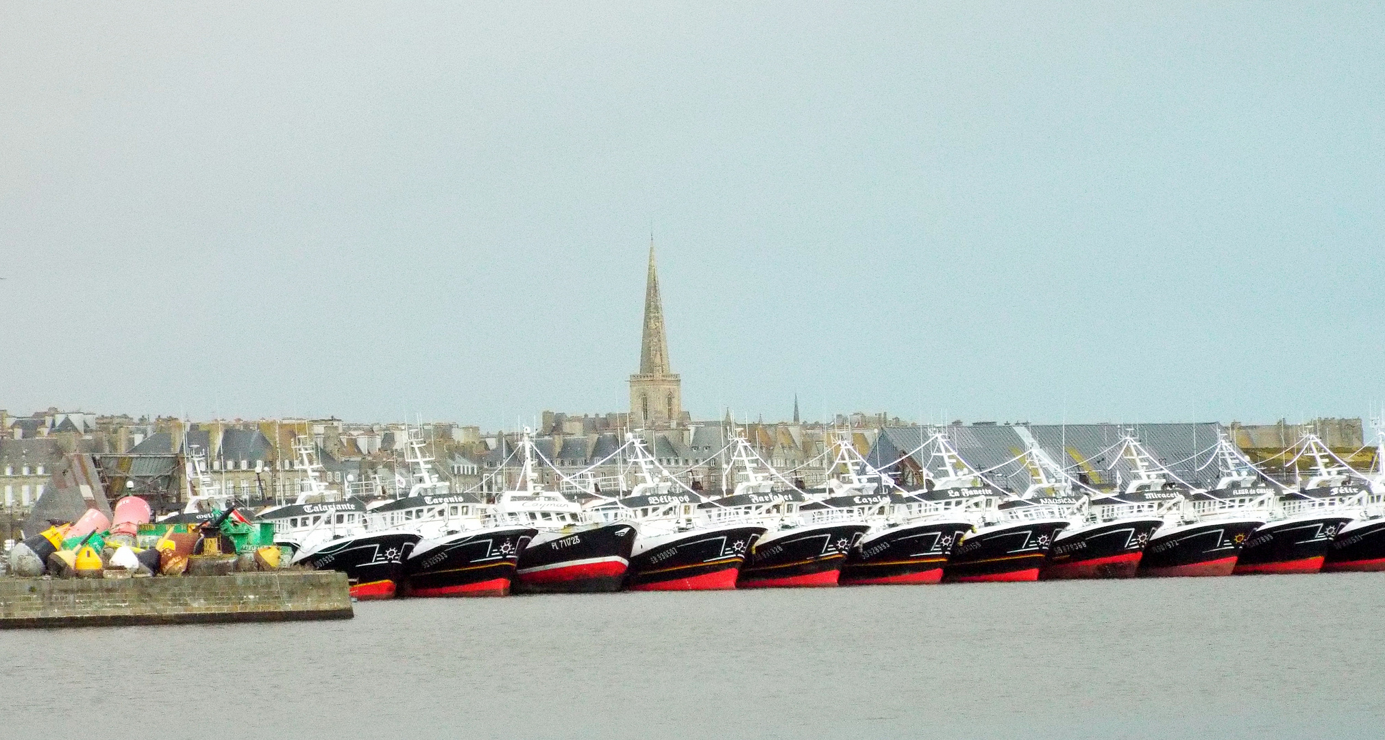 Dans le port de St Malo ....