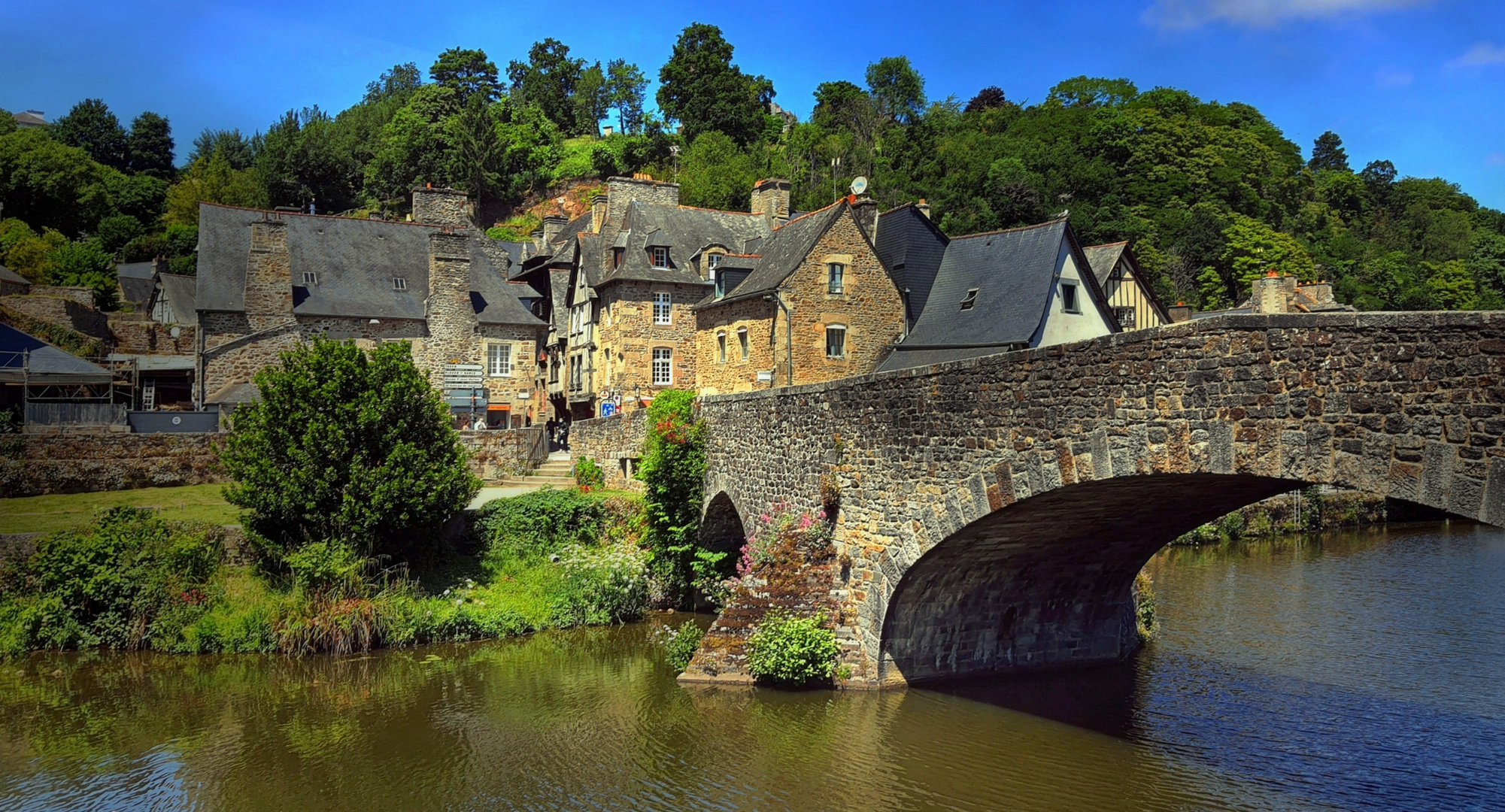 Dans le Vieux Port de Dinan / 2 