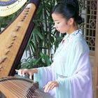 dans les pavillons des jardins de SUZHOU