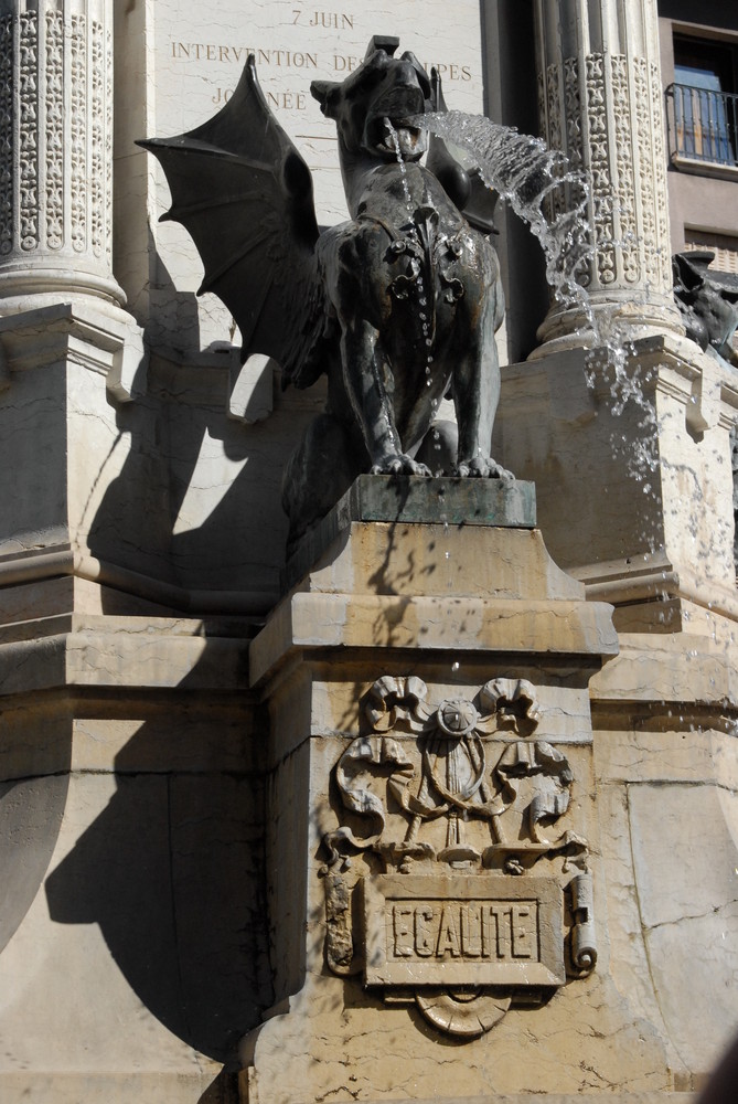 dans les rue de grenoble