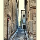 Dans les ruelles d' Avignon - III