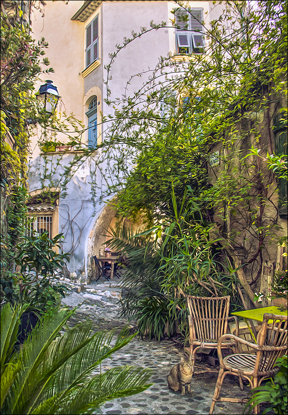 Dans les ruelles intimes de Biot 