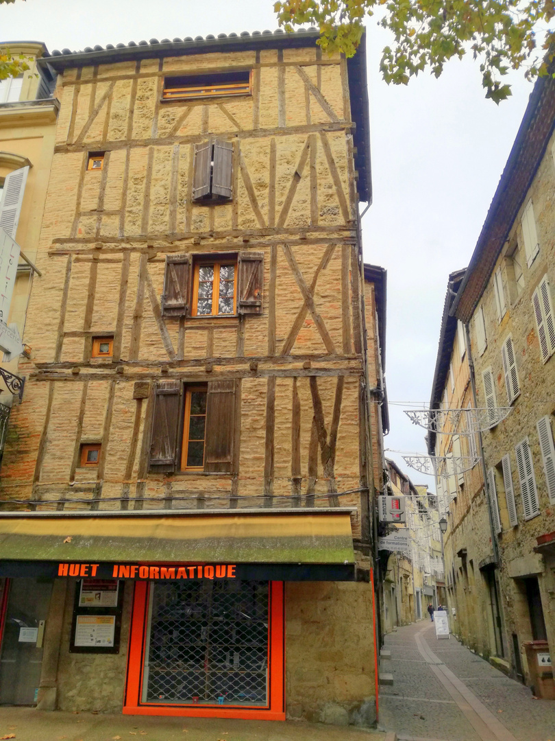 Dans les rues de Figeac ...