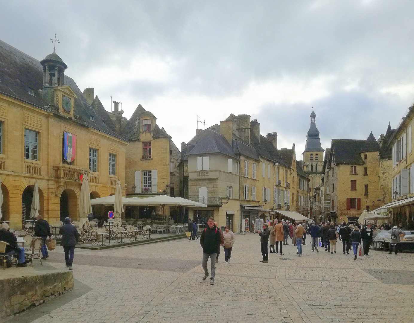 Dans les rues de Sarlat ....