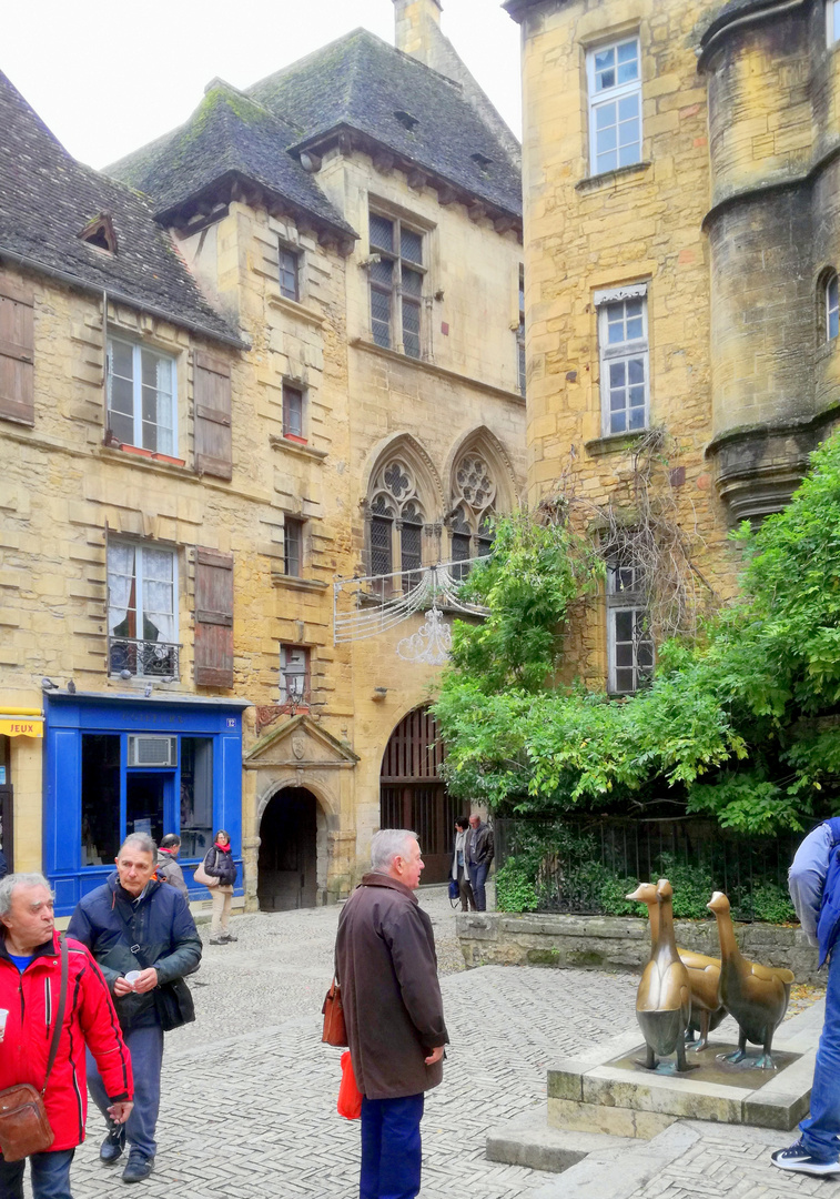 Dans les rues de Sarlat ....