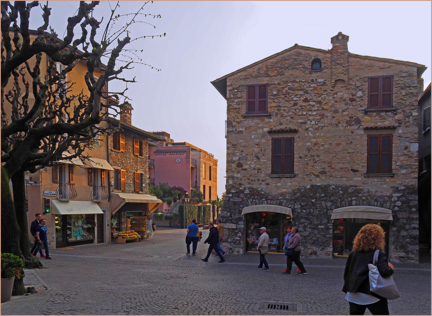 Dans les rues de Sirmione