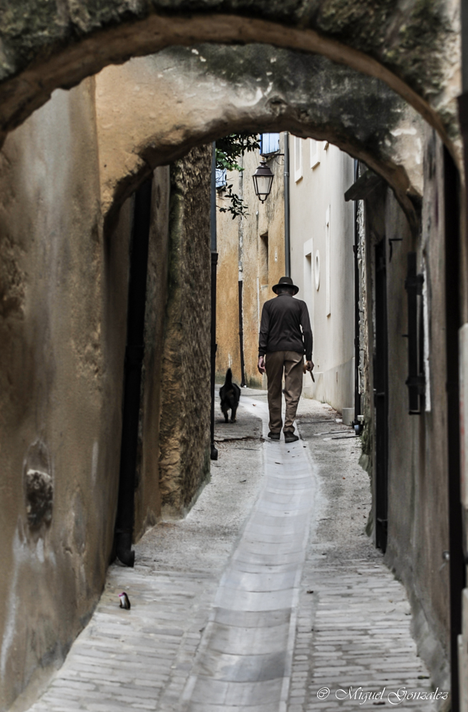 dans les rues d'Uzes