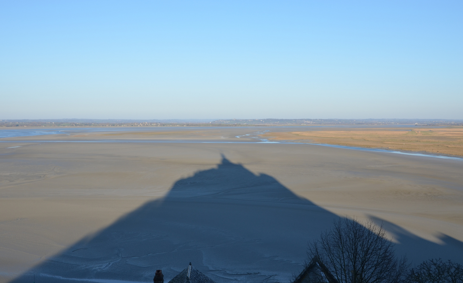 Dans L'Ombre De La Merveille.