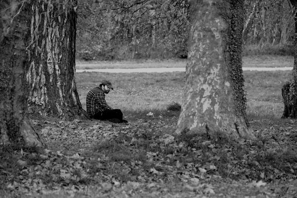 dans une grande solitude 