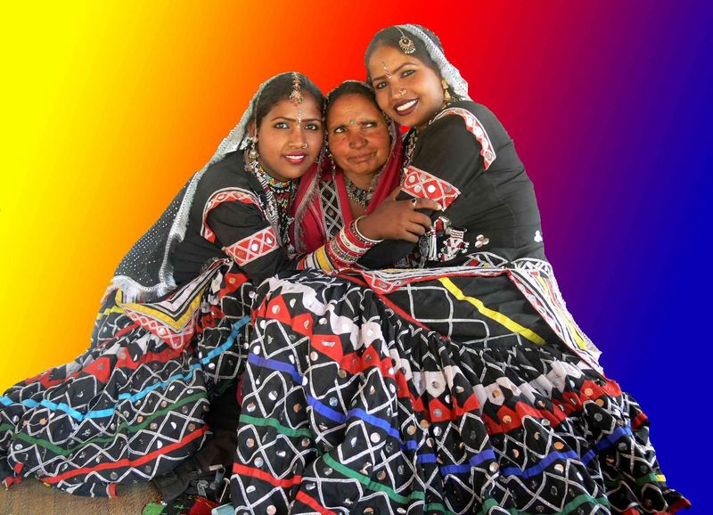 Danseuses rajasthani ... / Dancers from Rajasthan ...