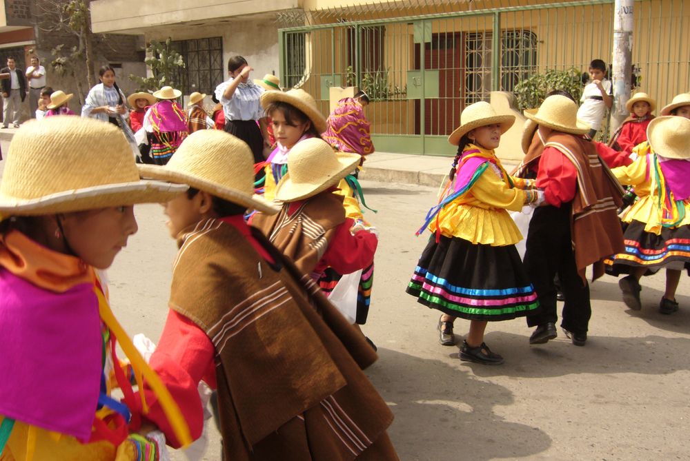 Danza de niños von Víctor Salvo 