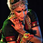 danzatrice di danza bharanatyam