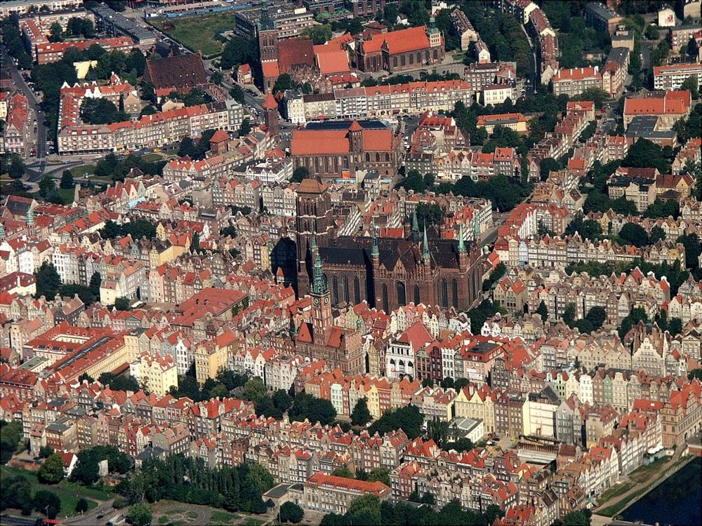 Danzig "Altstadt" im Landeanflug aufgenommen