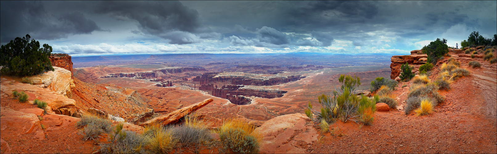 ~ DARK CANYONLANDS ~