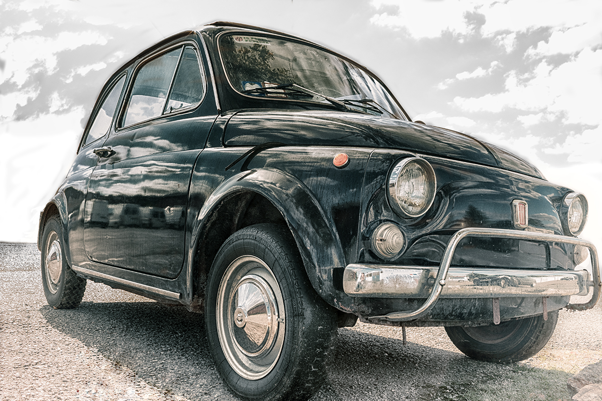 Dark Fiat 500