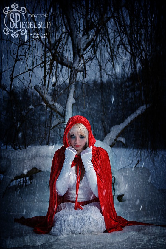 (Dark) Riding Red Hood