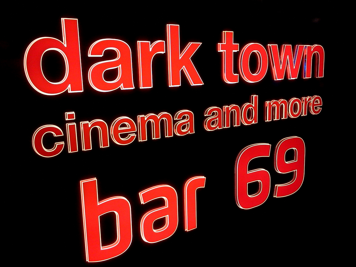 DARK TOWN