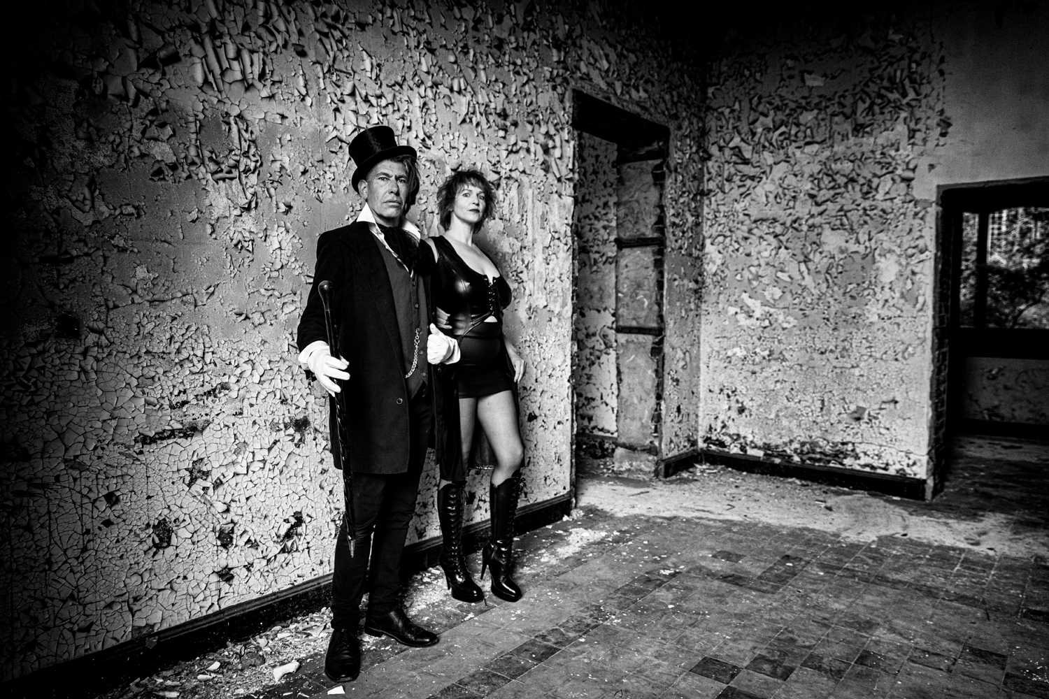 darkside Foto & Bild | architektur, mystik,gothic, gothic-portraits ...