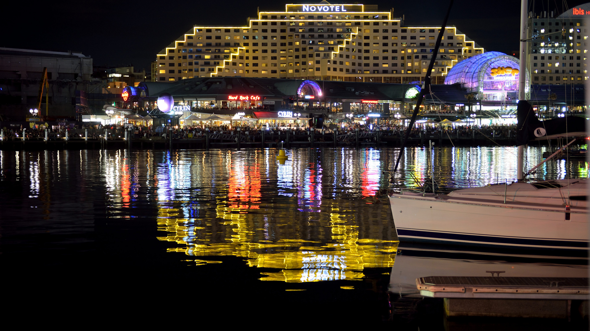 Darling Harbour am Abend 2