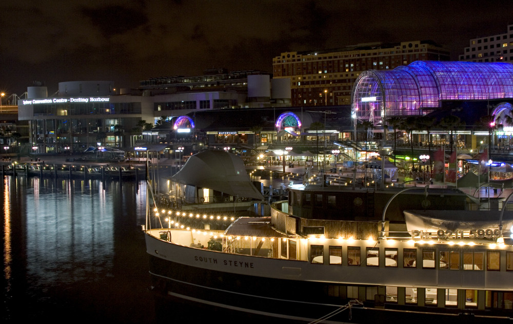 ..Darling Harbour / Sydney...