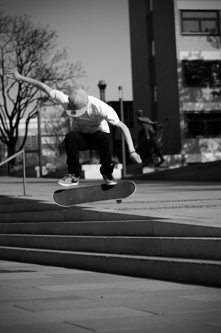 Darmstadtium - Kickflip