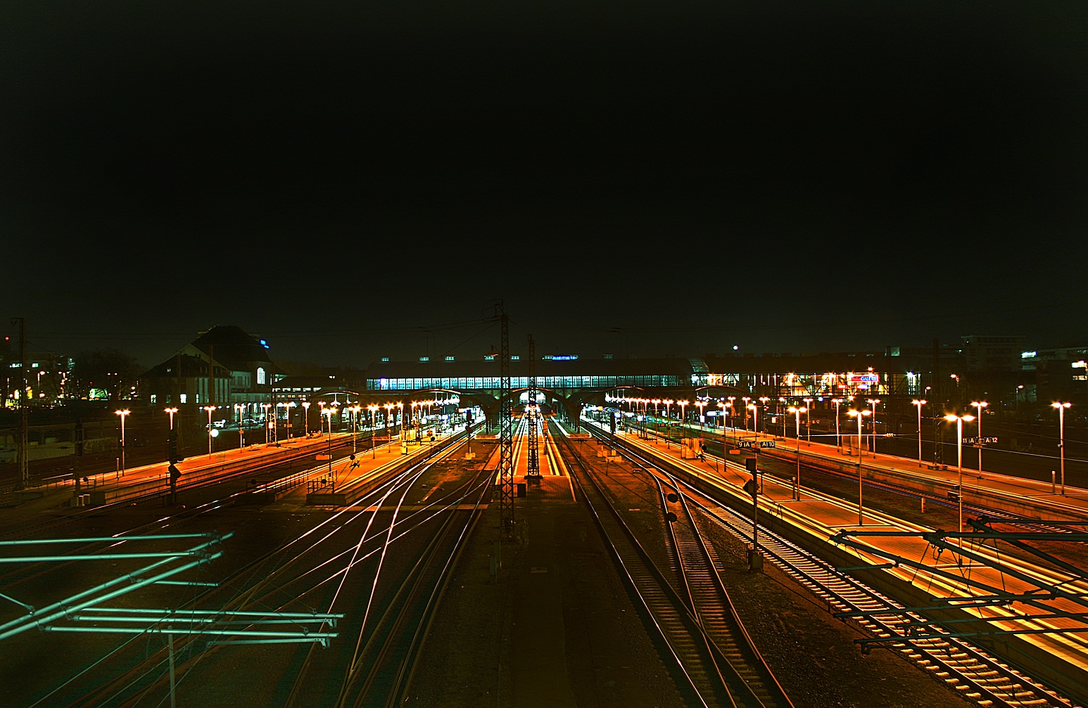 Darmstädter HBF Ein und Ausfahrt der Züge