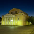 Darmstädter Theater am Karolinenplatz zur blauen Stunde