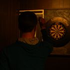 Dartspiel im Pub