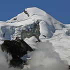 Das 4027m hohe Allalinhorn hoch über Saas Fee...