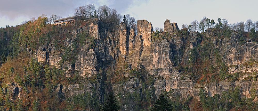 Das Abschlußbild am 08. Dezember im letzten Jahr an der Elbe in Rathen...