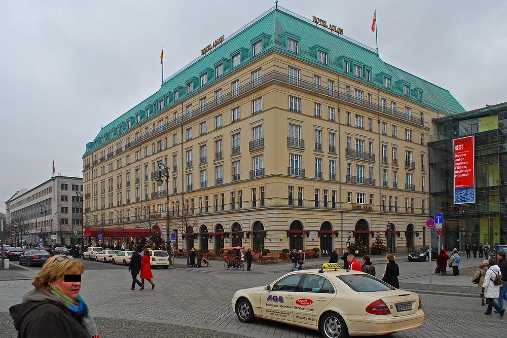 "Das" ADLON - Berlins berühmtes Luxus-Hotel Unter den Linden