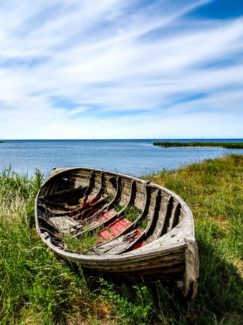 Das alte Boot und das Meer