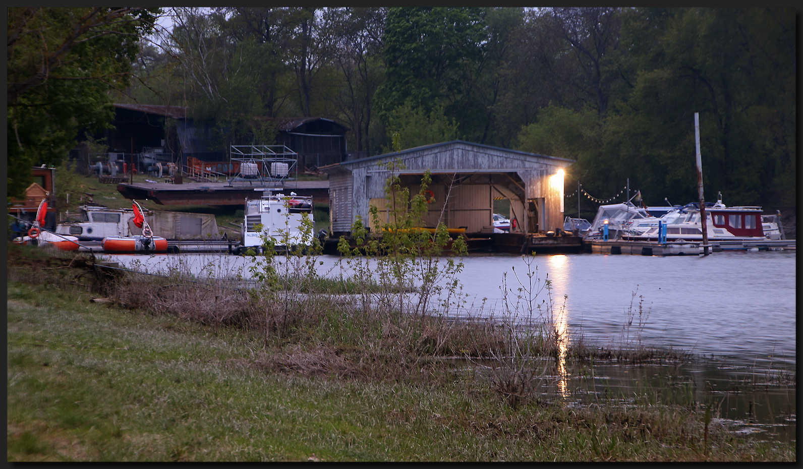 ...Das alte BootsHaus...