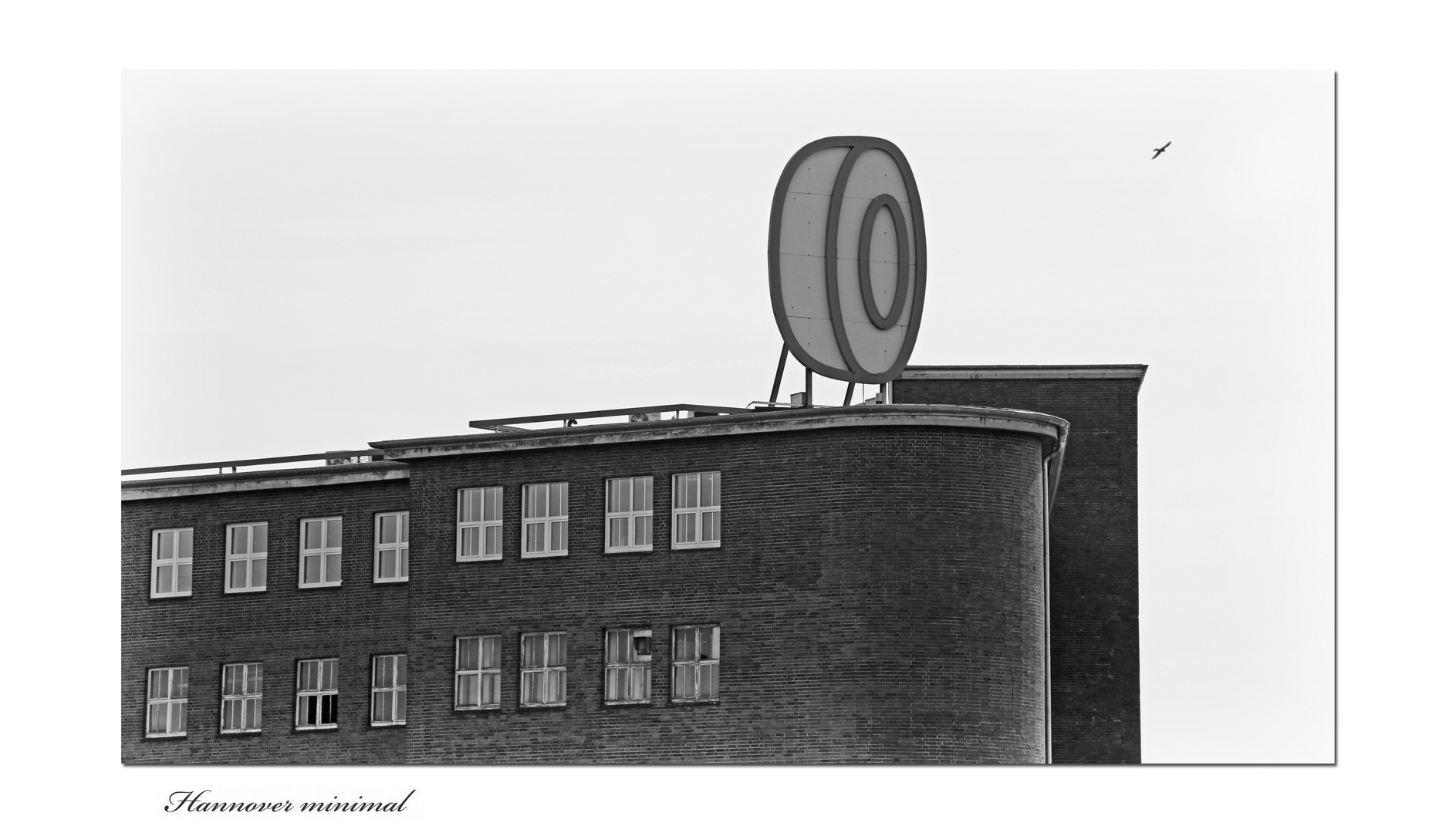 Das Alte Continental Reifenwerk In Hannover Stocken Foto Bild Kunstfotografie Kultur Eigene Ausstellungen Fotos Motive Bilder Auf Fotocommunity
