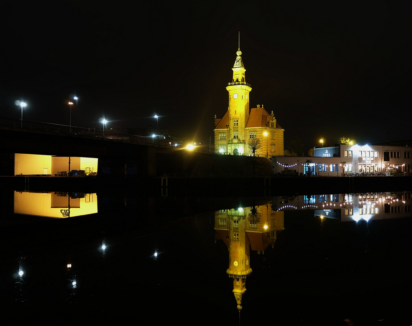 Das alte Hafenamt in Dortmund