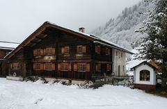 ...das alte Montafoner Bauernhaus...