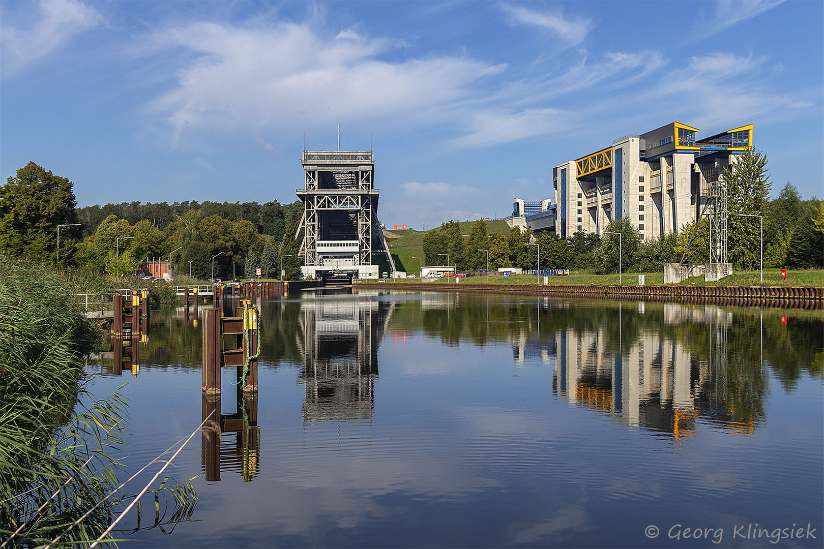 Das alte und neue Schiffshebewerk Niederfinow am Oder-Havel-Kanal 