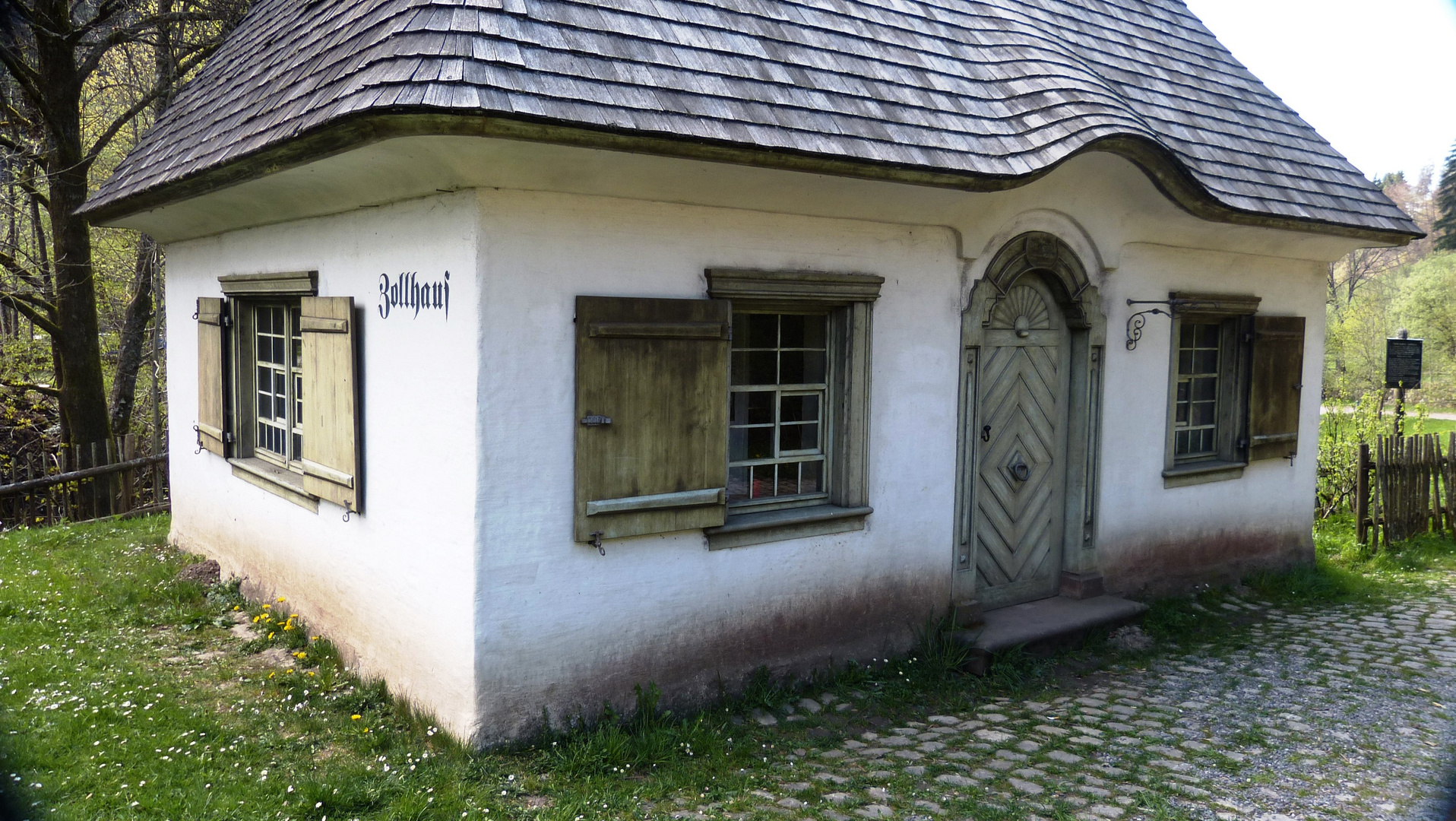 das alte Zollhäuschen im Höllental