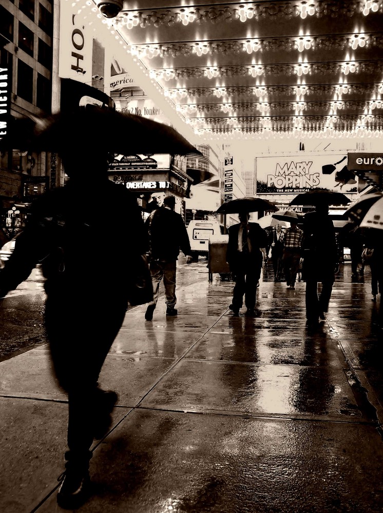 Das alternative fotografische Solo 46 ("Mary Poppins - NYC2" von Gerhard Körsgen)
