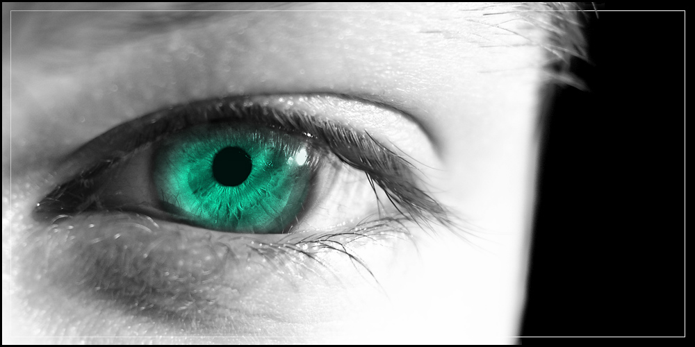 Das Auge - Colorized