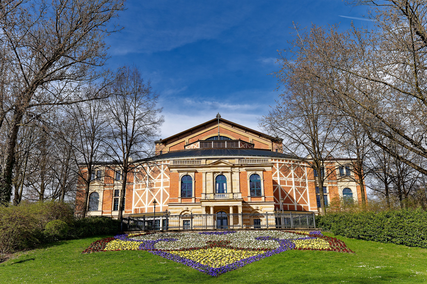 Das Bayreuther Festspielhaus 